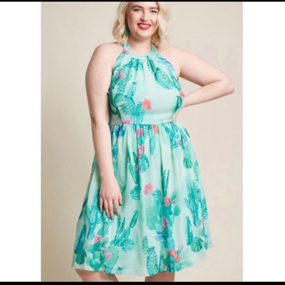 ModCloth Watercolor Halter Dress In Cactus RARE - Picture 2 of 8